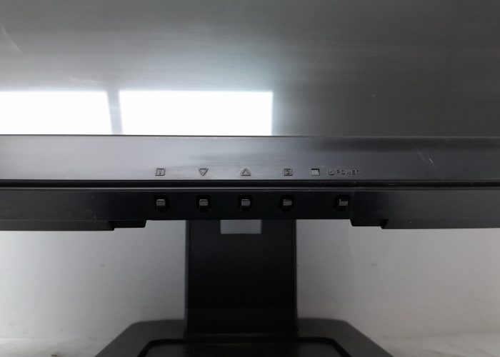 Iiyama_Prolite_T2252mts_3