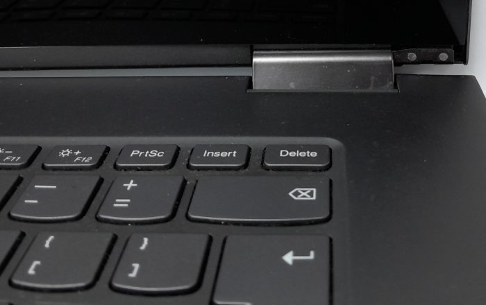 Lenovo_Yoga_730-15iwl_3