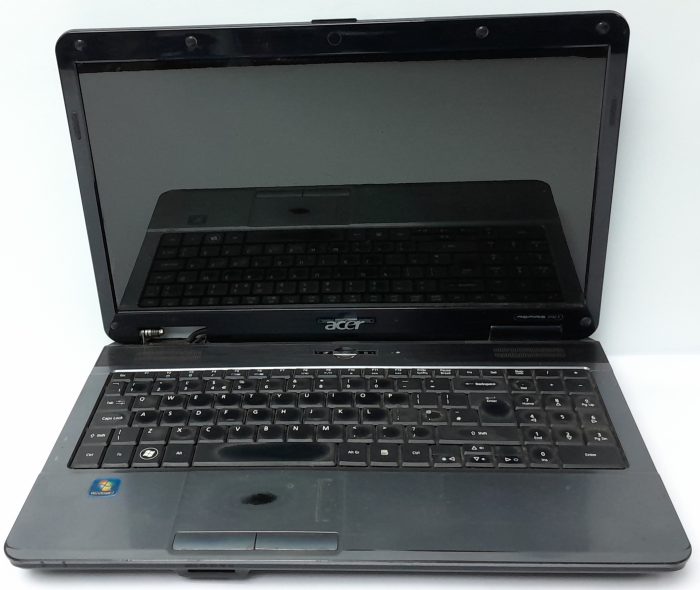 Acer_Aspire_5732z_2