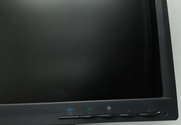 Lenovo_L1711pc_3
