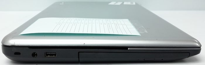 Toshiba_Satelite_C55d_3