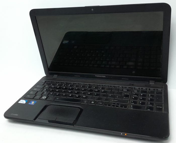 Toshiba_Satellite_C850-119_2