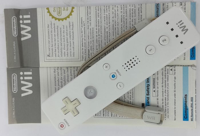 Nintendo Wii Remote RVL-003 - Image 4