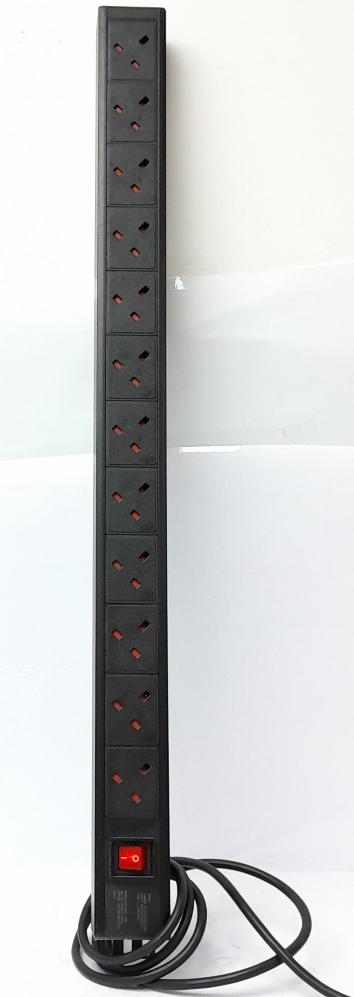 Qiaopu 12 Way Power Distribution Unit PDU12UK/IEC - Image 2