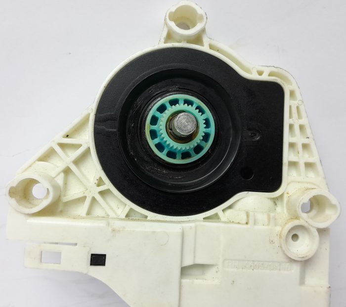 Porsche Cayenne Front Left Door Window Regulator Motor 2014 8K0959811A - Image 8
