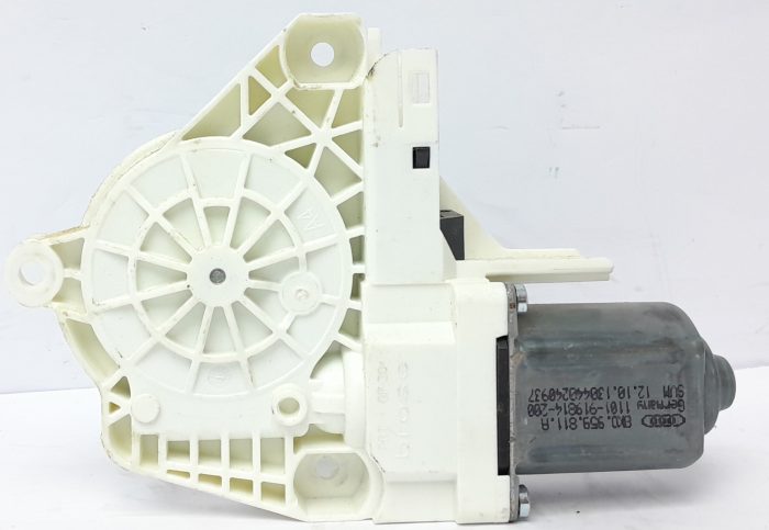Porsche Cayenne Front Left Door Window Regulator Motor 2014 8K0959811A - Image 5