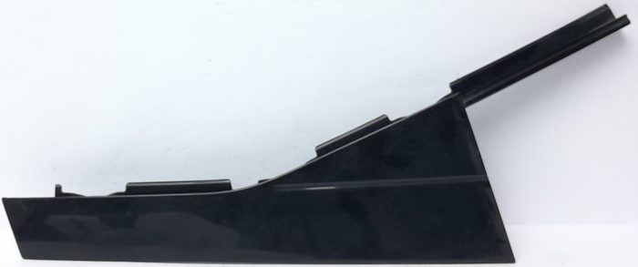 Porsche Cayenne Door Part 7P5853590RH - Image 2