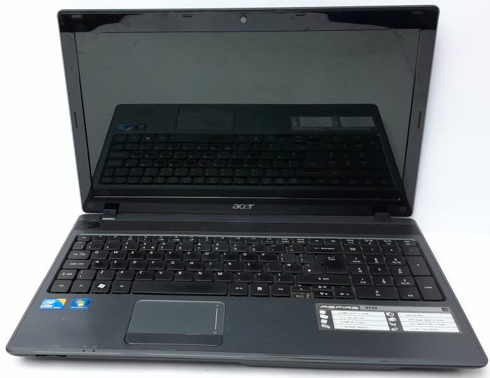 Acer_Aspire_5733_2