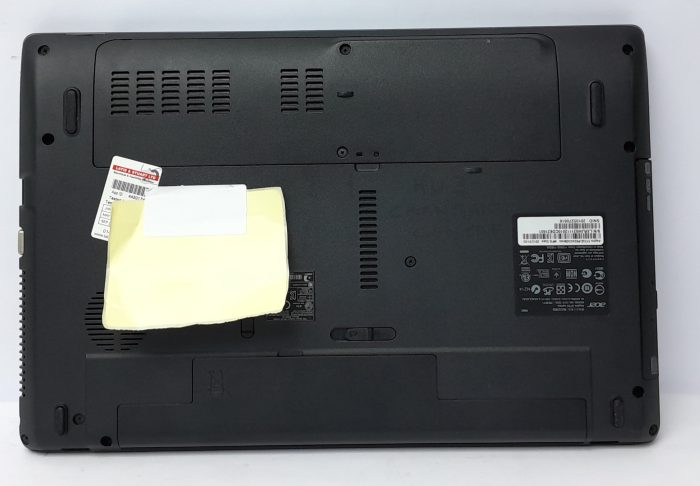 Acer_Aspire_5733_5