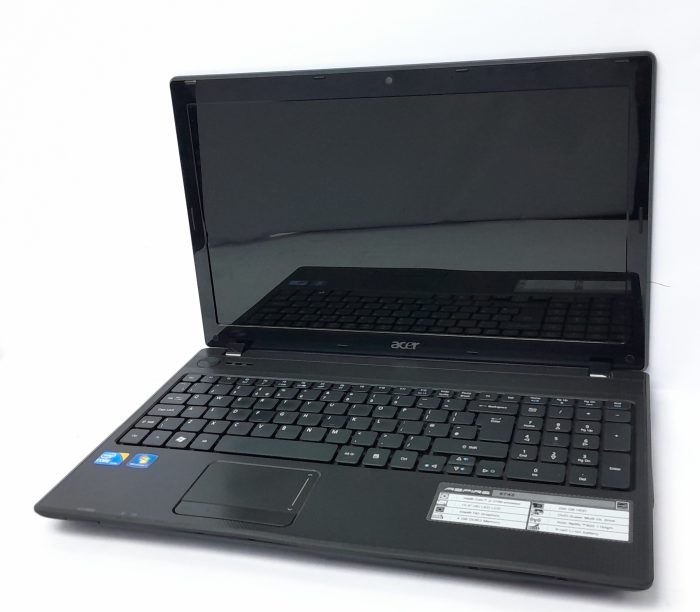Acer_Aspire_5742_2