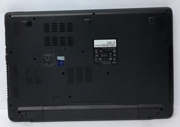 Acer_Travelmate_P256_5