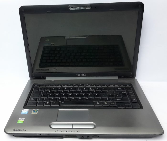 Toshiba_Satelite_Pro_A300_2