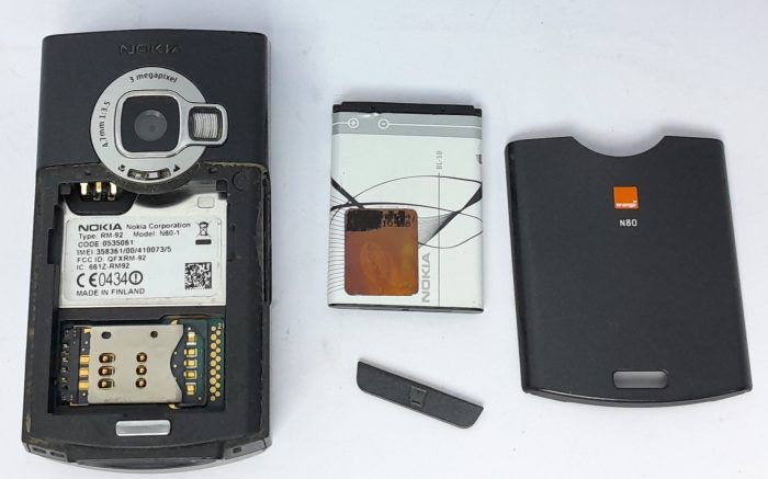 Nokia Vintage Mobile Phone N80-1 - Image 4