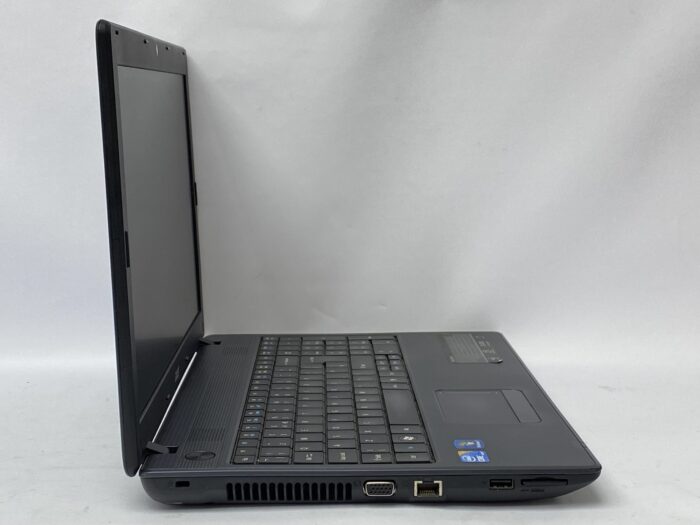 Acer_Travelmate_5744_4