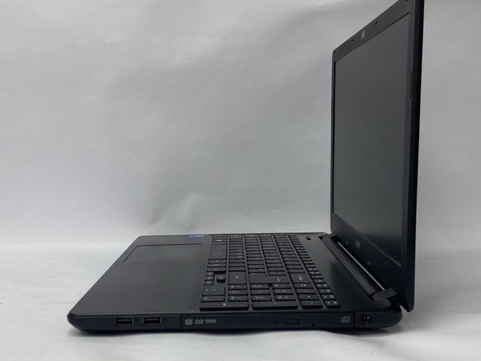 Acer_Travelmate_P256_7