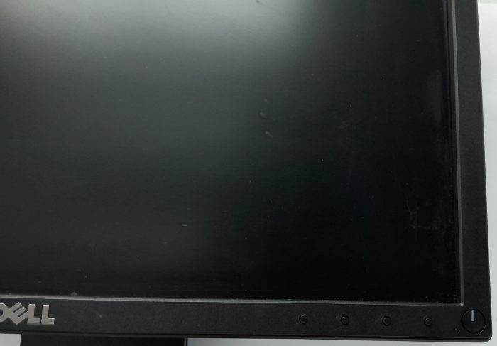 Dell_P1917s_3