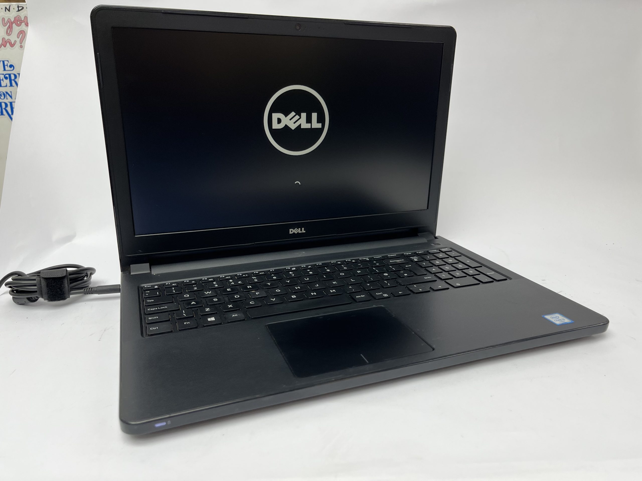 Dell_Vostro_3559_1.jpeg Dell_Vostro_3559_1