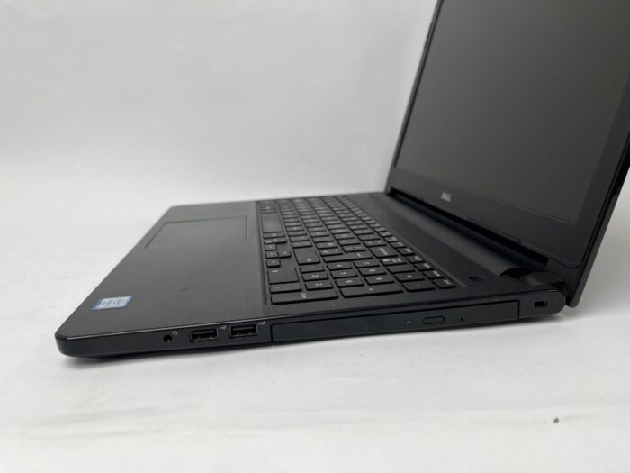 Dell_Vostro_3559_4