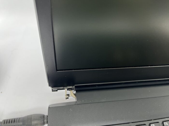 Dynabook_Portege_A30-e-1jc_3