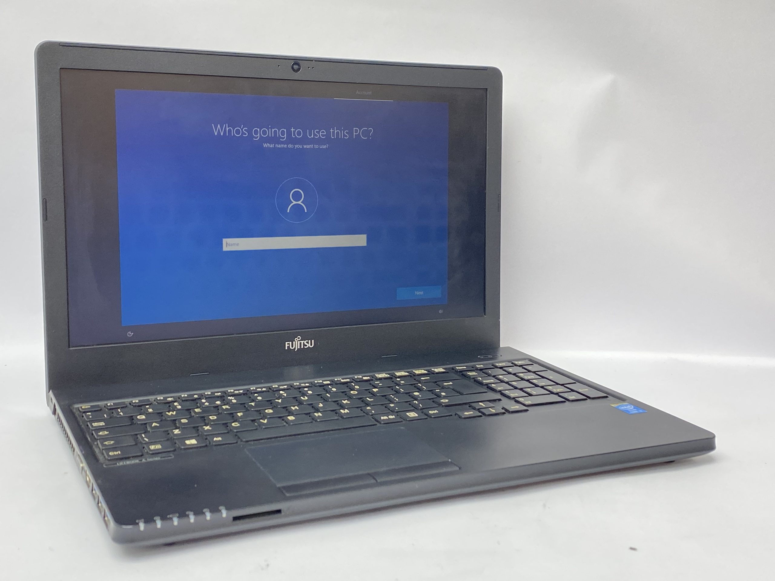 Fujitsu_Lifebook_A555_1.jpeg Fujitsu_Lifebook_A555_1