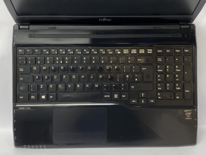 Fujitsu_Lifebook_A555_8