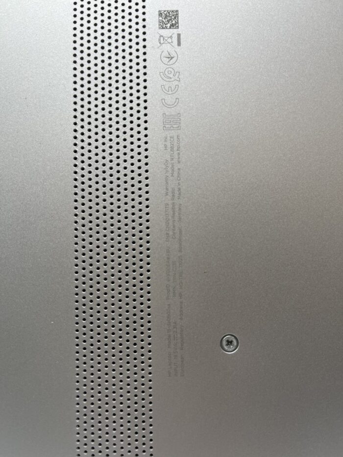 HP_15-da0600sa_2