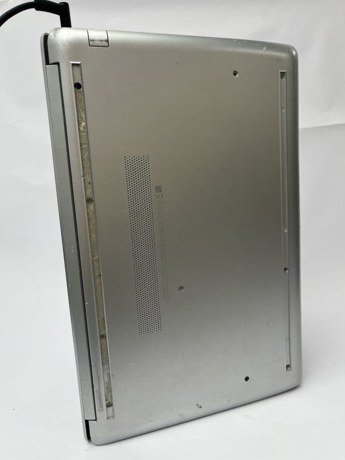 HP_15-da0600sa_3