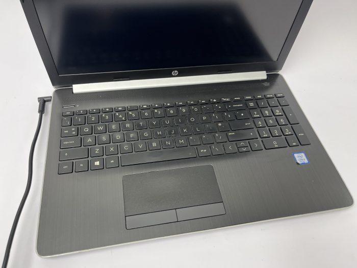 HP_15-da0600sa_7