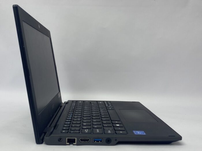 Acer_Travelmate_B118_N16q15_5