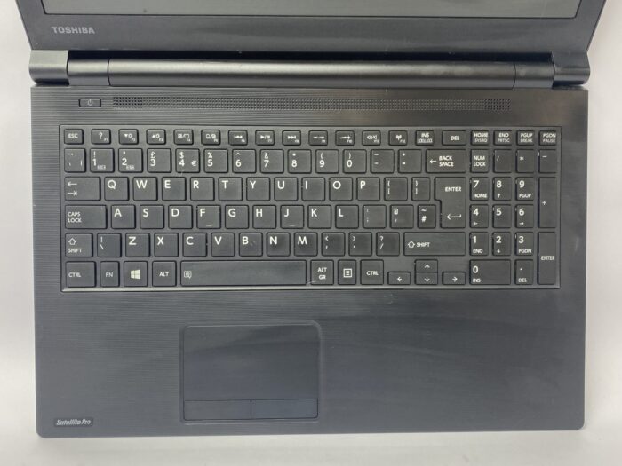 Toshiba_Satellite_Pro_R50-b-12p_3