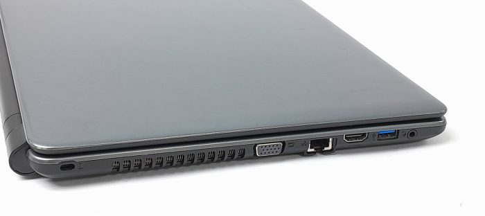 Acer_Aspire_E1_3