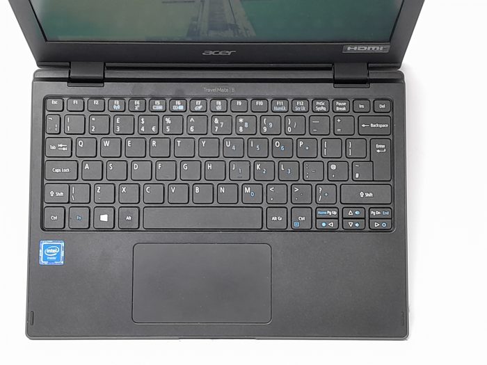 Acer_Travelmate_B118_N16q15_2