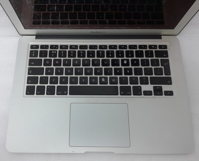 Apple_MacBook_Air_5,2_3