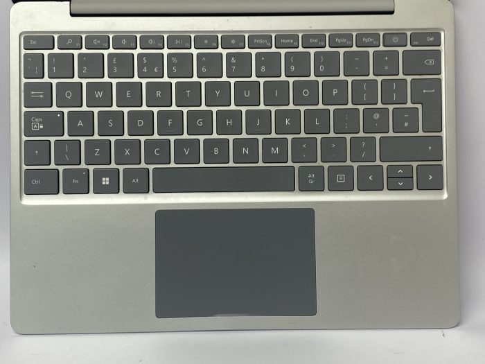 Microsoft_Surface_4