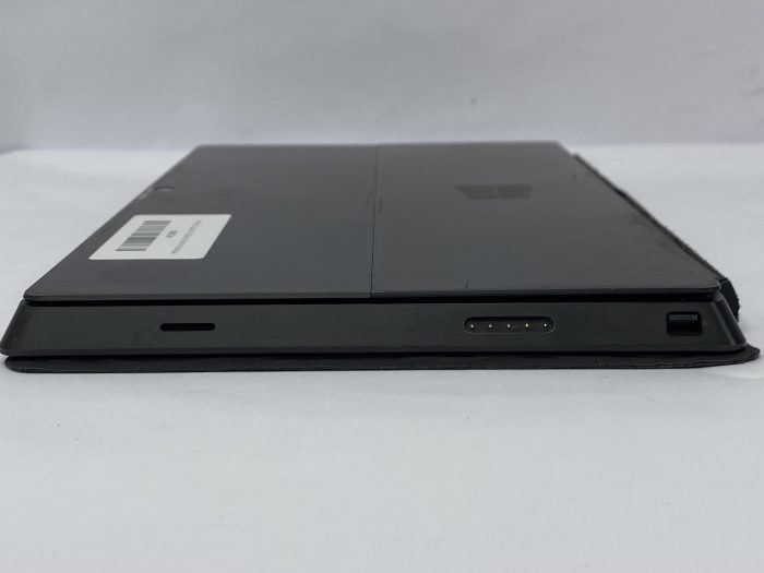 Microsoft_Surface_Pro_5
