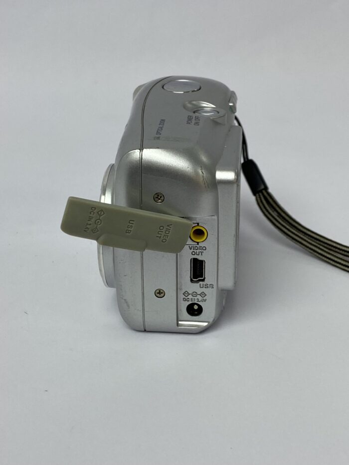 Olympus D535 Zoom