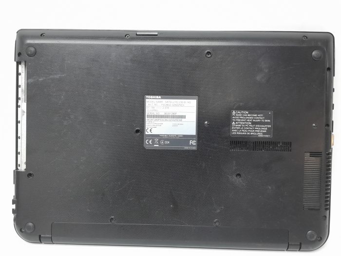 Toshiba_Satelite__C50-b-14d_4