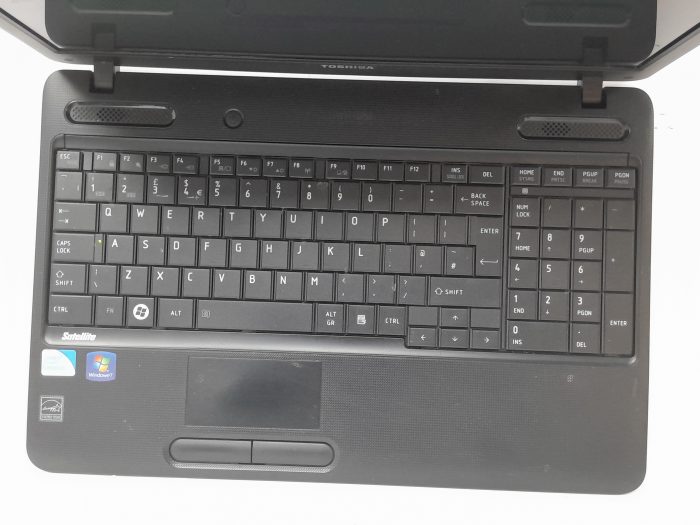 Toshiba_Satelite__C650_2