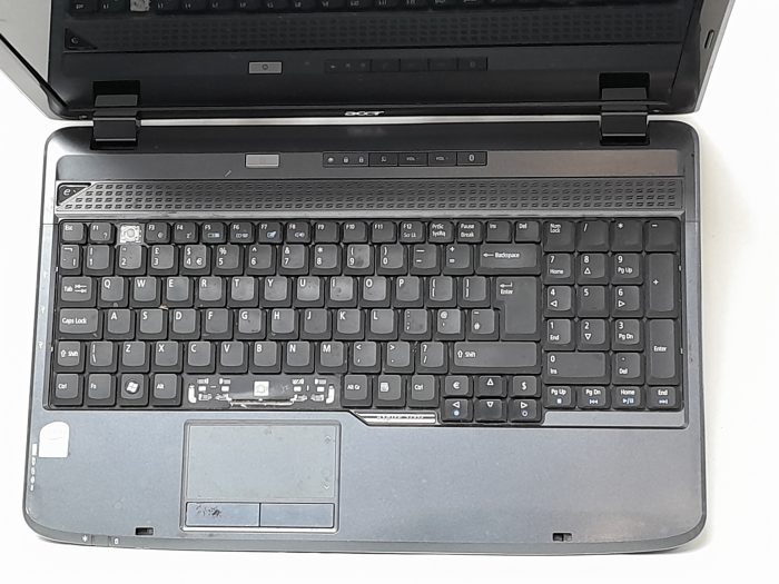 Acer_Aspire_5735z_2