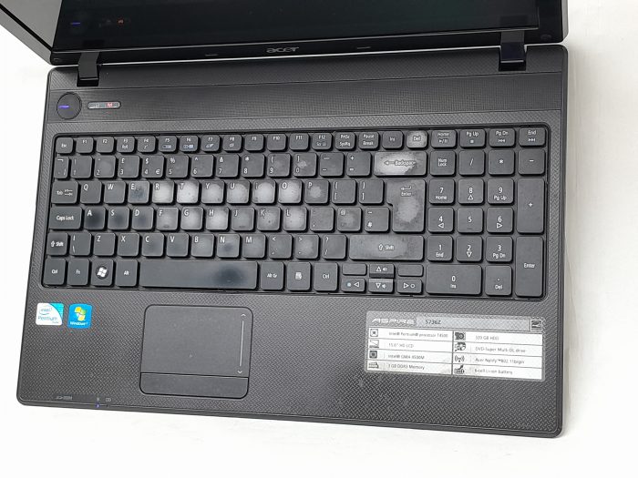 Acer_Aspire_5736z_2