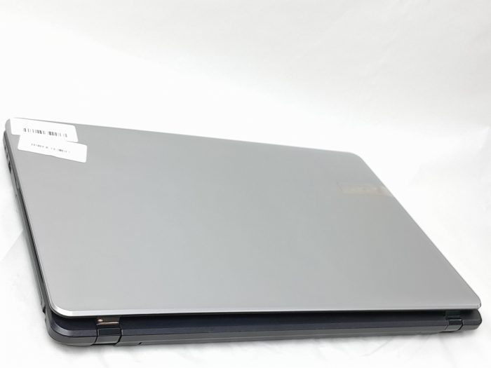 Acer_Aspire_E1_772_6