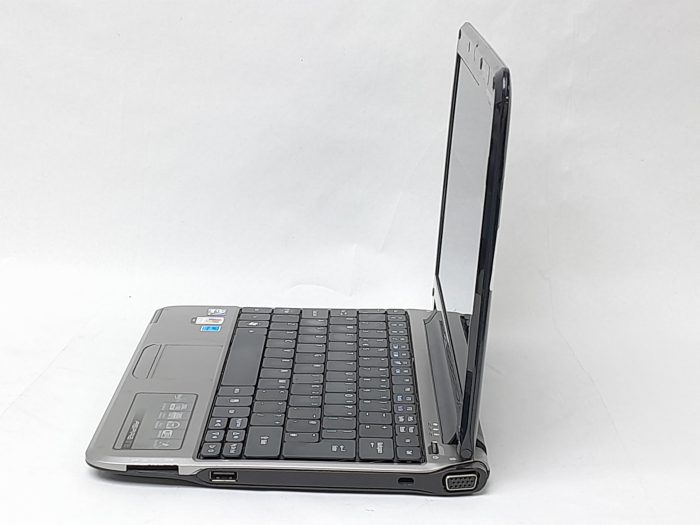 Acer_Aspire_One_A0751h-52yk_2