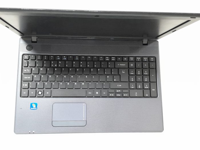 Acer_Travelmate_5744_2