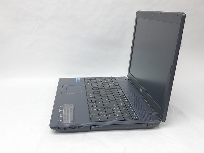 Acer_Travelmate_5744_3