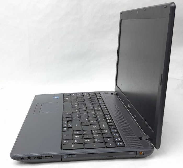 Acer_Travelmate_5744_4