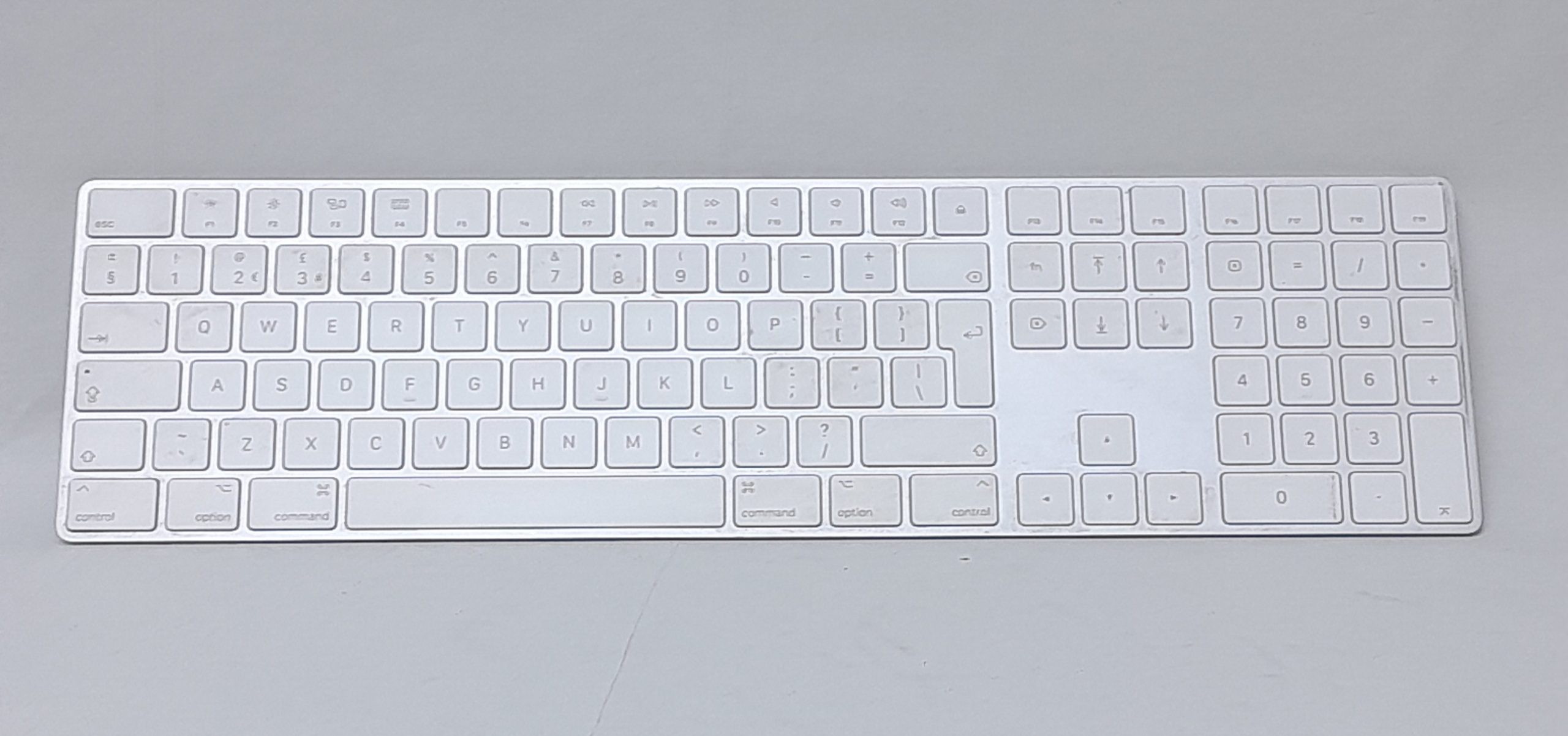 Apple_A1843_1.jpg Apple A1843