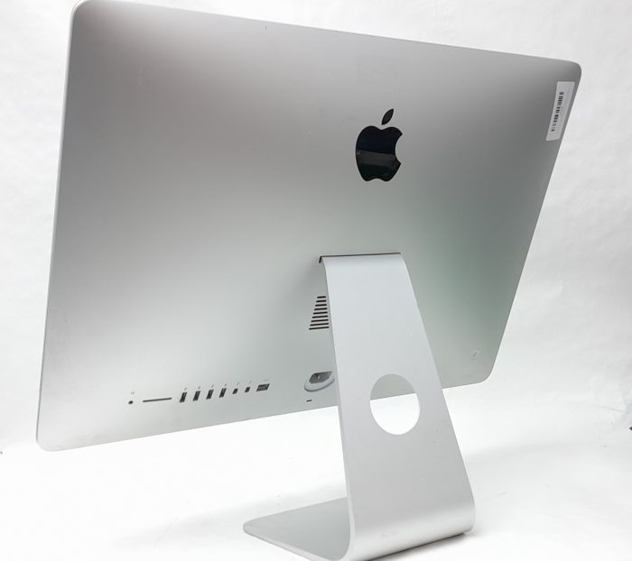 Apple_iMac_14,3_2