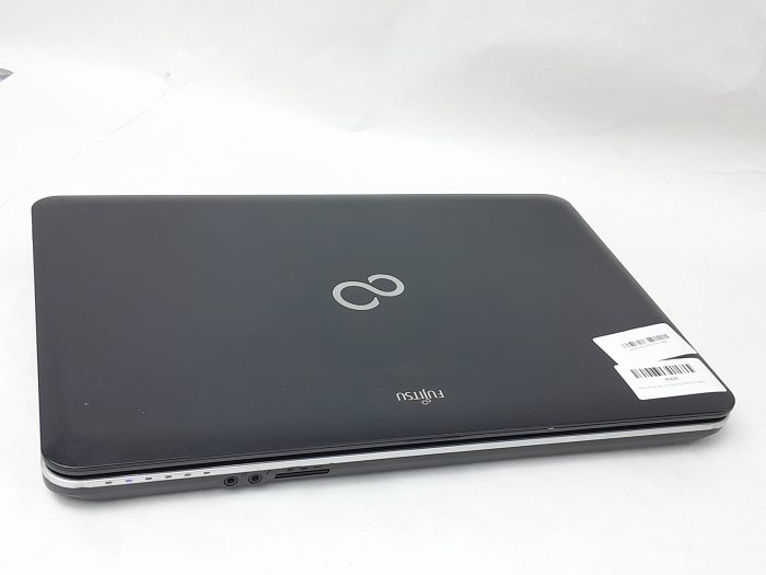 Fujitsu_A512_9