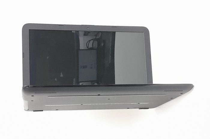 HP_15ayo18na_4