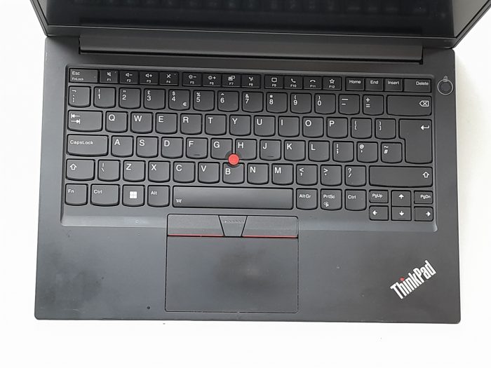 Lenovo_Thinkpad_E14_Gen_4_4
